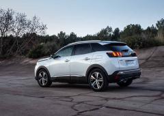 Exterieur_peugeot-3008-hybrid4-essai_1
                                                        width=