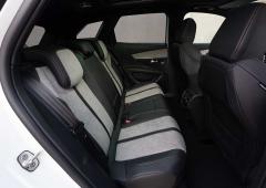 Interieur_peugeot-3008-hybrid4-essai_2
                                                        width=