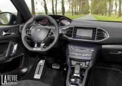 Interieur_peugeot-308-ii-puretech-130-s-s-essai_7
                                                        width=