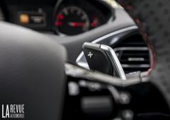 Interieur_peugeot-308-ii-puretech-130-s-s-essai_8