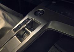 Exterieur_nouvelle-peugeot-308-308-sw-millesime-2026-lumiere-sur-le-lion_11