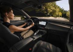 Exterieur_nouvelle-peugeot-308-308-sw-millesime-2026-lumiere-sur-le-lion_9