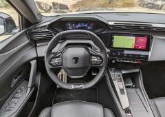 Exterieur_peugeot-408-puretech-eat8-130-gt-les-photos-de-notre-essai_19