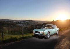 Essai peugeot 504 coupe 2 0 l le coude a la portiere 