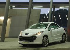 Les traits definitifs de la peugeot 207 cc epure 