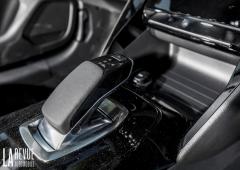 Interieur_peugeot-e-208-essai_8