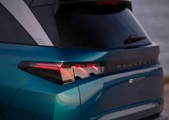 Exterieur_peugeot-e-5008-decouvrez-ce-suv-electrique-sous-tous-les-angles-durant-notre-essai_11