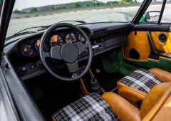 Interieur_porsche-911-carrera-3-0-targa-de-1976_0
                                                        width=