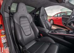 Interieur_porsche-992-turbo-s-vs-964-carrera-4-essai-comparatif_3
                                                        width=