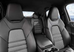 Interieur_porsche-cayenne-coupe_1
                                                        width=