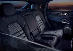 Interieur_porsche-cayenne-turbo-s-e-hybrid-coupe_1
                                                        width=