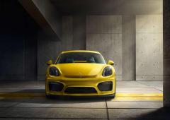 Un porsche cayman gt4 rs dans les tuyaux 