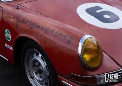 Exterieur_magnus-walker-au-salon-retro-mobile-2024-call-911-1_7