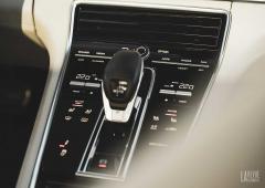 Interieur_porsche-panamera-sport-turismo-turbo-s-hybride_3
                                                        width=