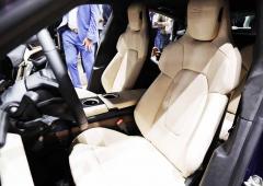 Interieur_porsche-taycan-en-direct-de-francfort_1
                                                        width=