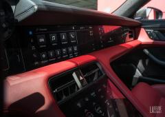 Interieur_porsche-taycan-turbo-s-essai-sur-circuit_3
                                                        width=