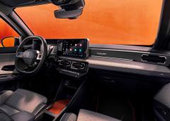 Exterieur_renault-5-roland-garros-l-elegance-sur-le-court-et-sur-la-route_8
                                                        width=