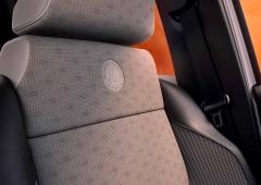 Exterieur_renault-5-roland-garros-l-elegance-sur-le-court-et-sur-la-route_9
                                                        width=