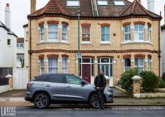 Exterieur_renault-austral-e-tech-road-trip-en-angleterre_2