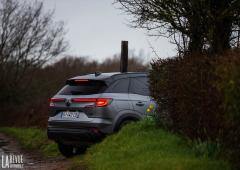 Exterieur_renault-austral-e-tech-road-trip-en-angleterre_4