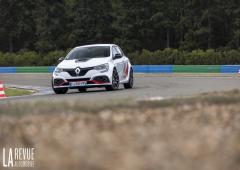 Exterieur_renault-megane-4-rs-trophy-r-essai_16
                                                        width=