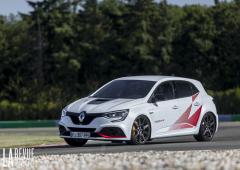 Exterieur_renault-megane-4-rs-trophy-r-essai_7
                                                        width=