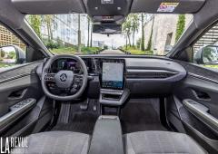 Interieur_renault-megane-e-tech-ev60-essai_17