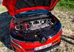 Interieur_renault-megane-e-tech-electrique-essai_11