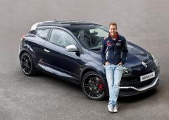 Renault megane rs red bull racing rb8 