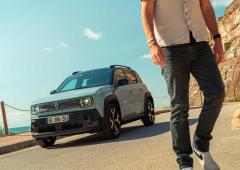 Exterieur_renault-4-e-tech-une-techno-et-un-parfum-vintage_4