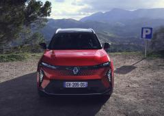 Exterieur_renault-scenic-e-tech-iconic-rouge-flamme-les-photos-de-l-essai_0