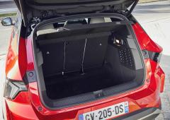 Exterieur_renault-scenic-e-tech-iconic-rouge-flamme-les-photos-de-l-essai_9