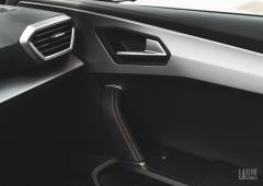 Interieur_seat-leon-hybrid-fr-essai_7