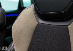 Interieur_skoda-karoq-millesime-2022-studio_10
                                                        width=