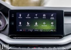 Interieur_skoda-octavia-combi-tdi-150-business-essai_11