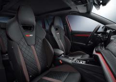 Interieur_skoda-octavia-rs-iv-la-berline-sportive-hybride_1