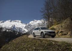 Exterieur_skoda-octavia-scout-2021-essai_12