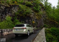 Exterieur_skoda-superb-combi-les-photos-de-notre-essai_17