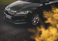 Exterieur_skoda-superb-iv-laurin-klement-la-berline-hybride-rechargeable-a-l-essai_8