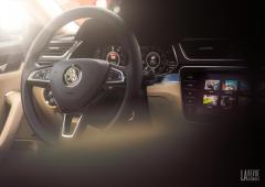 Interieur_skoda-superb-iv-laurin-klement-la-berline-hybride-rechargeable-a-l-essai_0