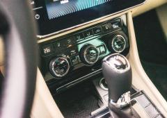 Interieur_skoda-superb-iv-laurin-klement-la-berline-hybride-rechargeable-a-l-essai_2