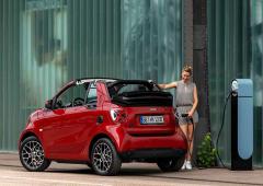 Exterieur_smart-eq-fortwo-cabriolet-la-citadine-decouvrable-100-electrique_9
                                                        width=