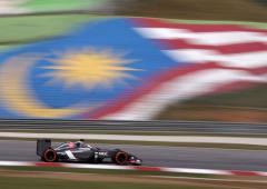 F1 gp de sepang domination historique de mercedes 