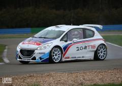 Video : la Peugeot 208 T16 s'envole vers le sommet de l'Etna