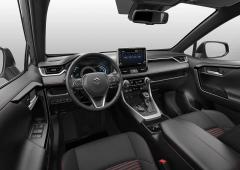 Interieur_suzuki-across-le-rav4-a-la-sauce-suzuki_0