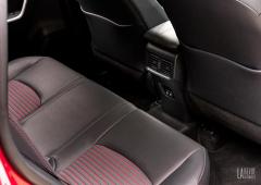 Interieur_suzuki-across-plug-in-hybrid_8