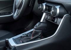 Interieur_suzuki-across-hybride-rechargeable-2022_1
                                                        width=