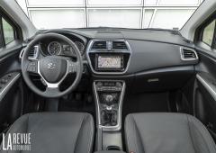 Interieur_suzuki-s-cross-vitara-hybride_0
                                                        width=