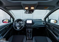 Interieur_suzuki-s-cross-essai_0
                                                        width=