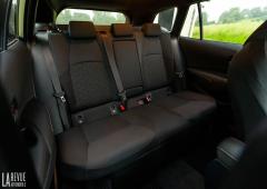 Interieur_suzuki-swace-hybrid-essai_11